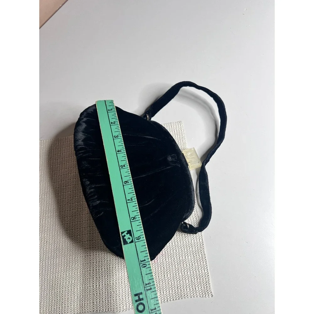 Vintage CB‎ Made in USA Black Velvet Evening Bag Lucite Clasp Peach Satin Lining